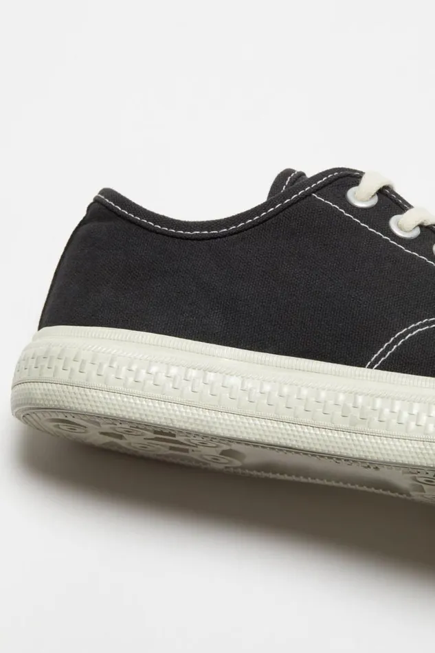 Acne Studios Low Top Sneakers Blackoff White Men Shoes Acne Studios Low Top Sneakers Blackoff White Men Shoes