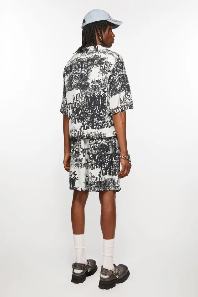 Acne Studios Printed Shorts Light Greyblack Men Shorts Acne Studios Printed Shorts Light Greyblack Men Shorts