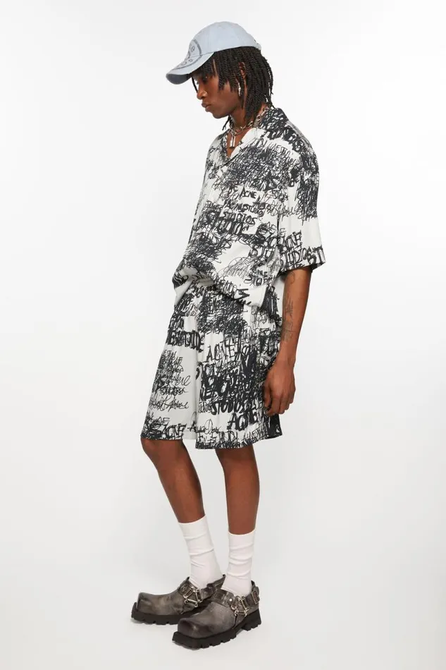 Acne Studios Printed Shorts Light Greyblack Men Shorts Acne Studios Printed Shorts Light Greyblack Men Shorts