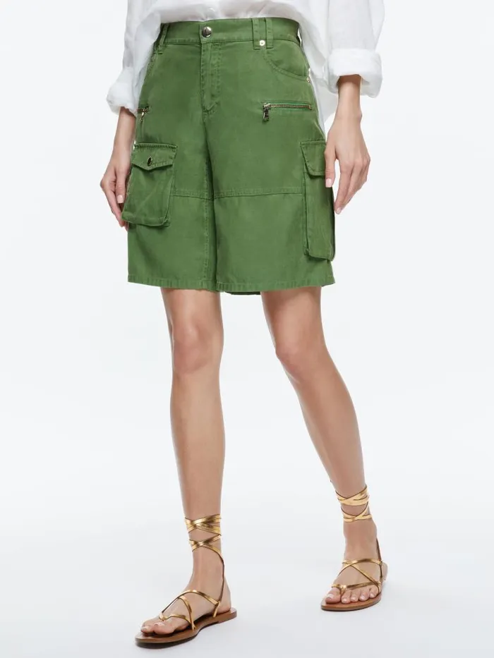 Alice Olivia JAXON SUPER SLOUCHY LONG CARGO SHORT Avocado Women Shorts