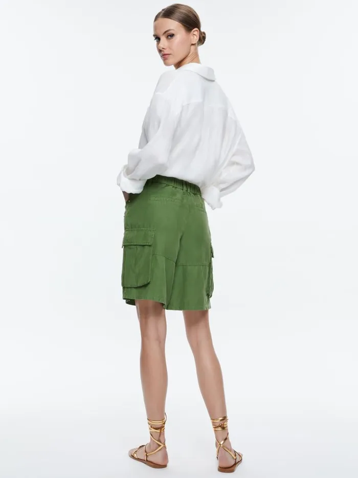 Alice Olivia JAXON SUPER SLOUCHY LONG CARGO SHORT Avocado Women Shorts