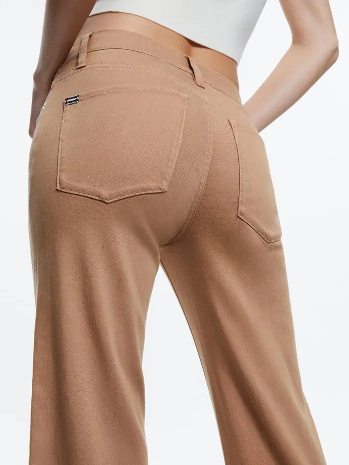 Alice Olivia ROXIE LOW RISE STRAIGHT FLARE CROPPED JEAN Camel Women Jeans