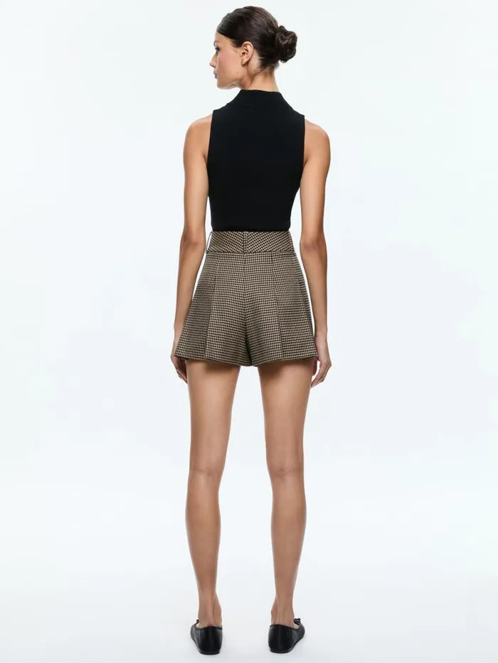 Alice Olivia SCARLET HIGH RISE FLUTTER SHORTS Camelblack Women Shorts