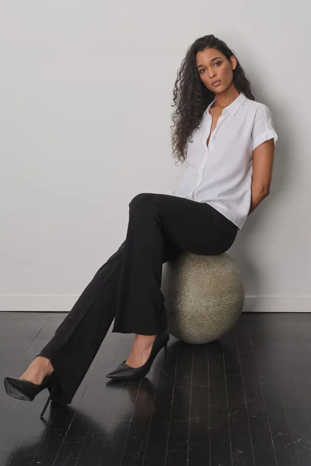 Avenue Montaigne BELLINI Crepe Black Women Pants Avenue Montaigne BELLINI Crepe Black Women Pants