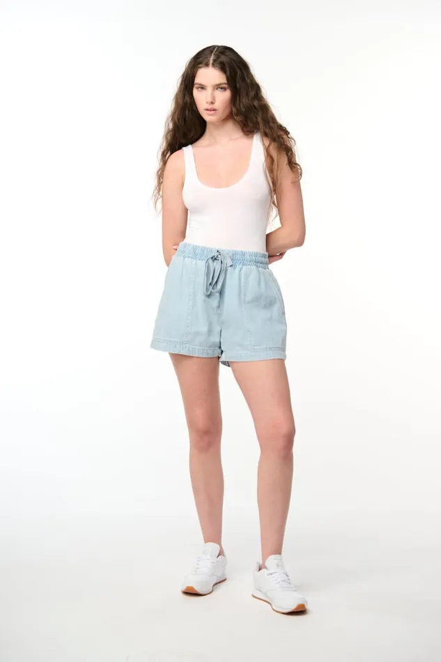 BLANK NYC Shorts Unwind Short 8211 Women