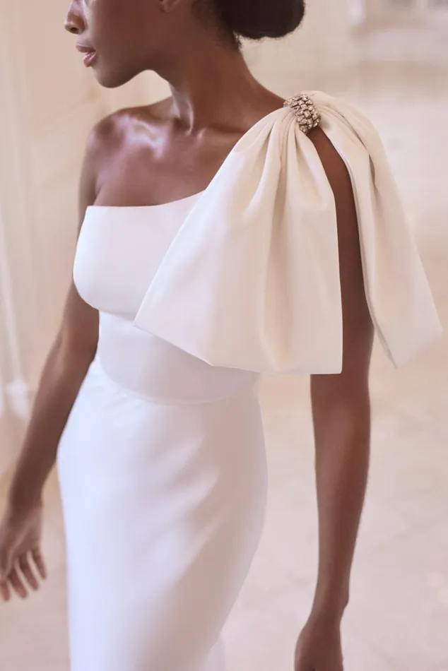 Ceremony Women Sachin and Babi Aubrey Gown 8211 Off White