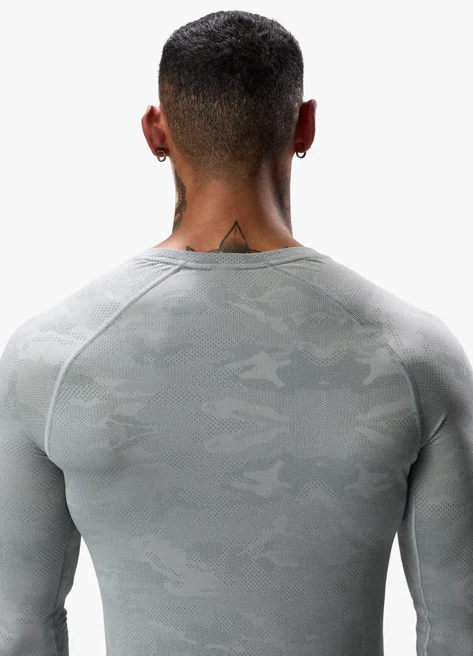 Gym King Gymwear Men Debossed Camo Seamless LS Tee 8211 Cloudy Grey
