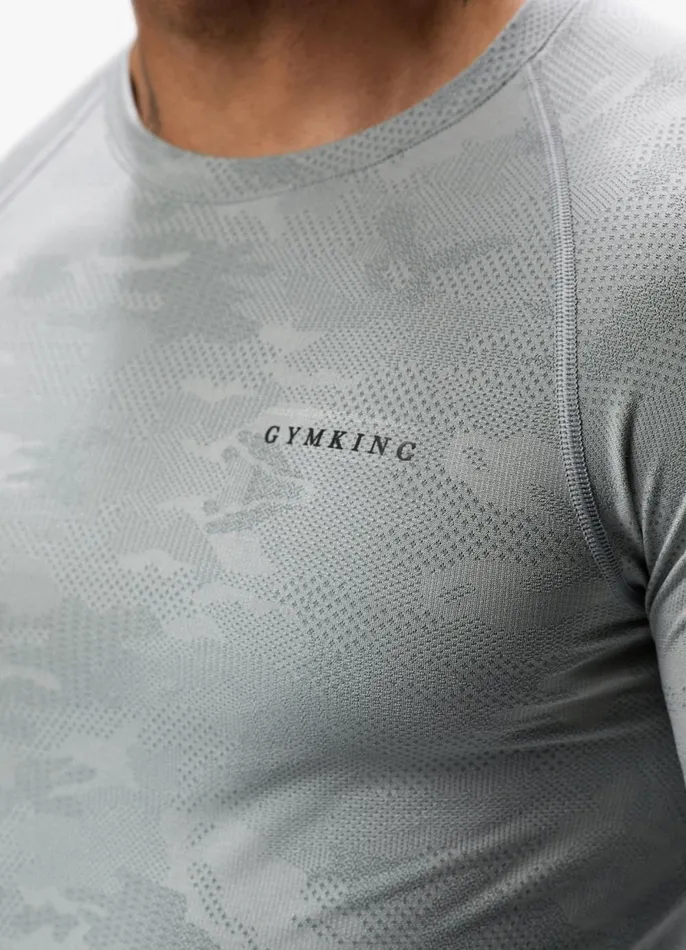 Gym King Gymwear Men Debossed Camo Seamless LS Tee 8211 Cloudy Grey