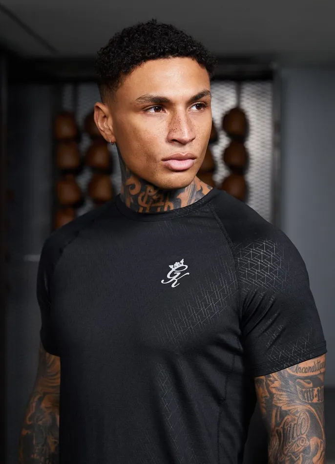 Gym King Gymwear Men Debossed Energy Tee Black