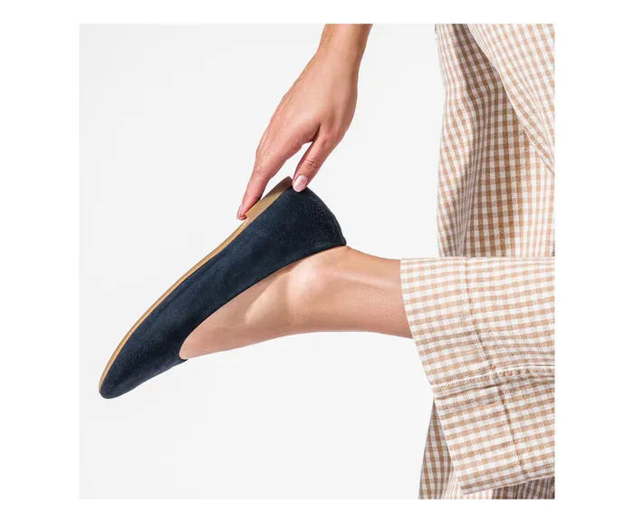 Hush Puppies Flats and SlipOns Women Kendal Ballet Perfect Fit Navy Suede Hush Puppies Flats and SlipOns Women Kendal Ballet Perfect Fit Navy Suede