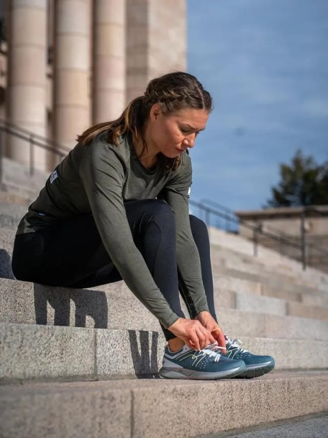Karhu KARHU Synchron 15 Is A Premium Cushion Daily Trainer Women Running Shoes Karhu KARHU Synchron 15 Is A Premium Cushion Daily Trainer Women Running Shoes