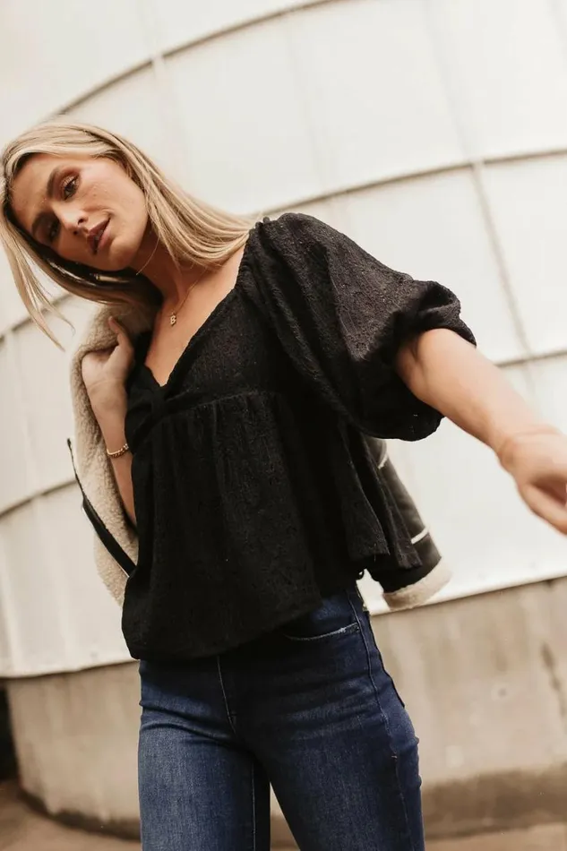 Kasey Babydoll Blouse In Black Black Women Bohme Tops