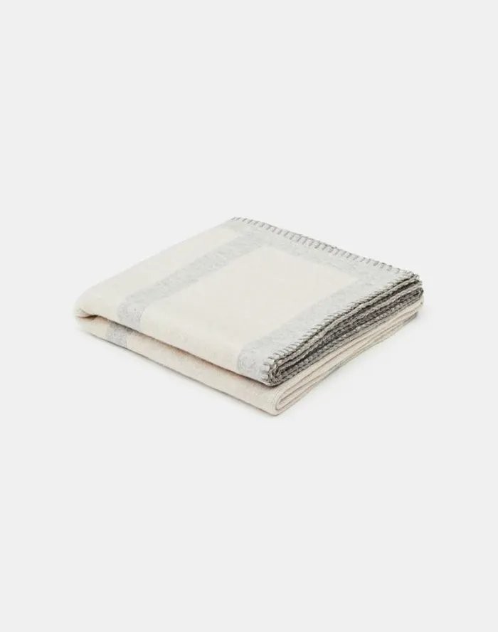 Lafayette 148 New York Cashmere Blanket Oatmeal Multi Accessories Winter Accessories