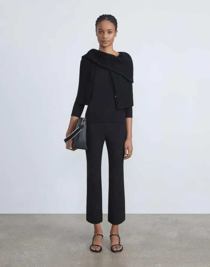 Lafayette 148 New York Fine Gauge Cashmere VNeck Sweater Black Ready To Wear Sweaters and Knits