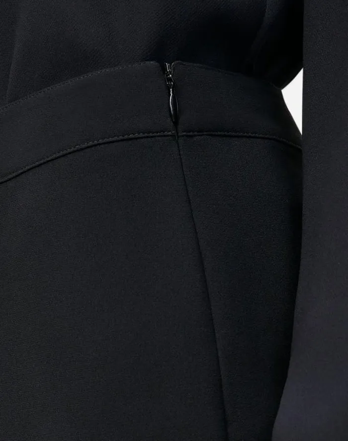 Lafayette 148 New York Finesse Crepe Bleecker Pant Black Ready To Wear Pants and Shorts