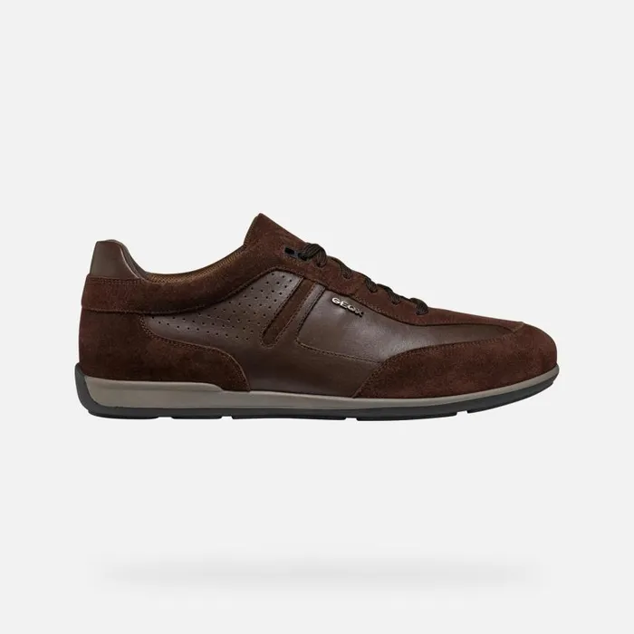 Man Geox Sneakers IONIO MAN Dark Coffee Low Top Sneakers Dark Coffee