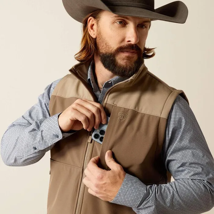Men Jackets and Vests Ariat Wyatt Softshell Vest Major Brownbrindle Men Jackets and Vests Ariat Wyatt Softshell Vest Major Brownbrindle