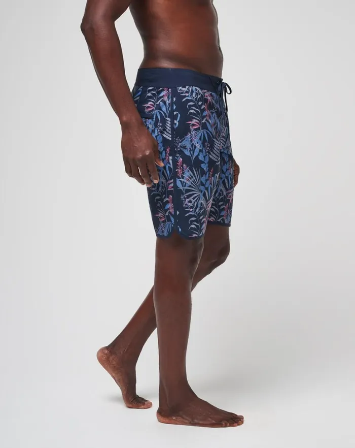 Men Shorts TravisMathew COOL AS A COCONUT BOARDSHORT Total Eclipse Men Shorts TravisMathew COOL AS A COCONUT BOARDSHORT Total Eclipse