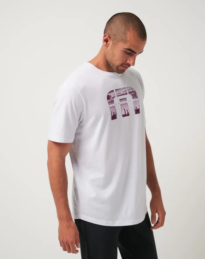 Men Tees TravisMathew BURNLEY SHOOTOUT TEE White Men Tees TravisMathew BURNLEY SHOOTOUT TEE White