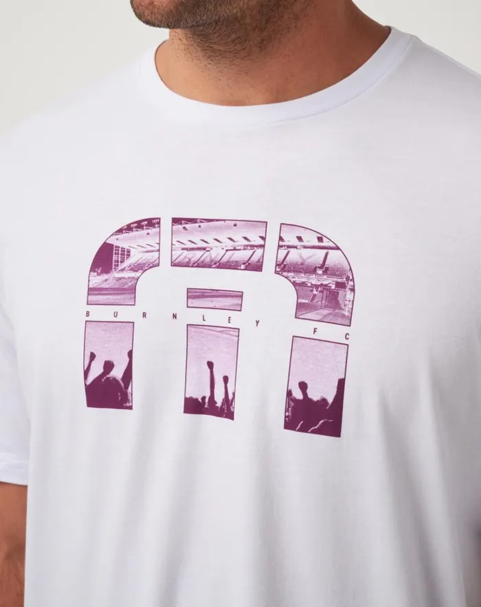 Men Tees TravisMathew BURNLEY SHOOTOUT TEE White Men Tees TravisMathew BURNLEY SHOOTOUT TEE White