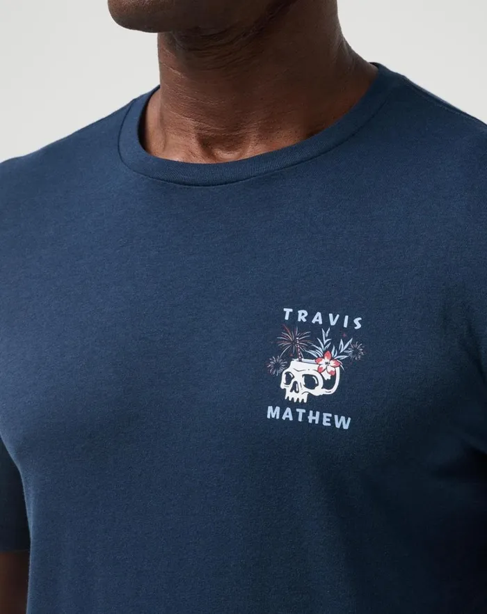Men Tees TravisMathew CHUG IT OUT TEE Total Eclipse Men Tees TravisMathew CHUG IT OUT TEE Total Eclipse