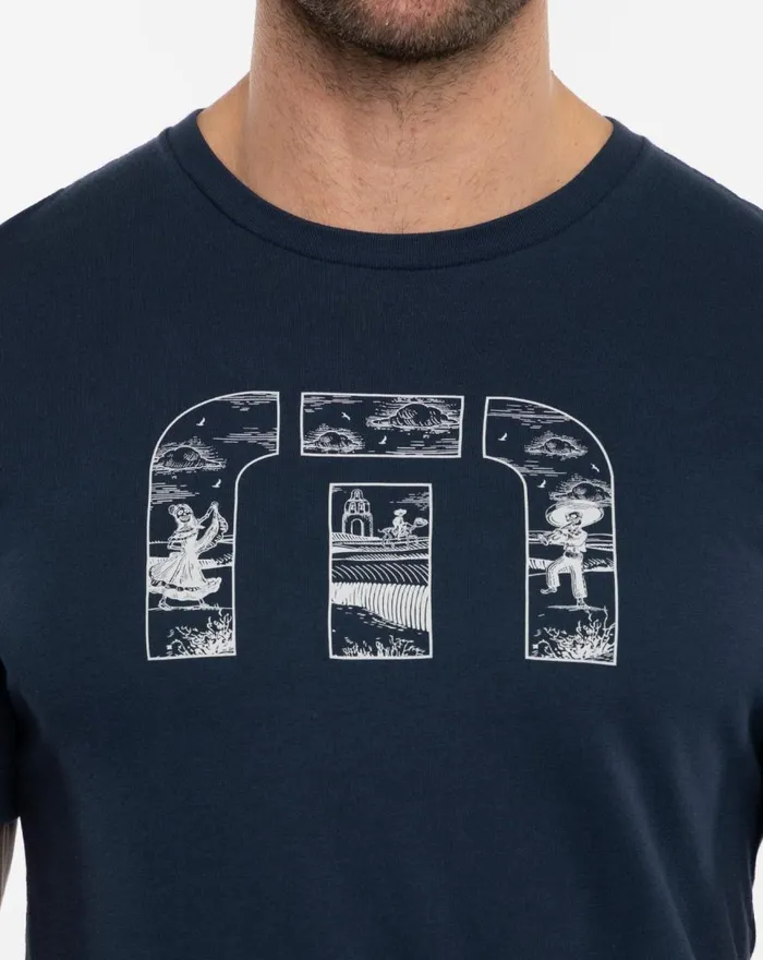 Men Tees TravisMathew DECENT PROPOSAL TEE Total Eclipse Men Tees TravisMathew DECENT PROPOSAL TEE Total Eclipse