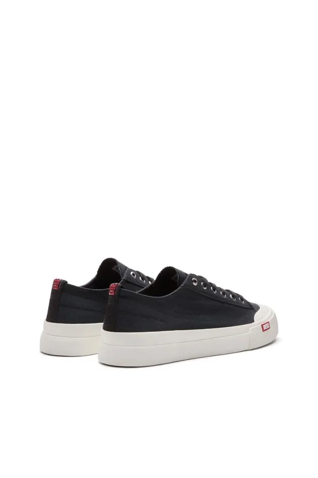 MenWomen Diesel Sneakers SATHOS LOW Black MenWomen Diesel Sneakers SATHOS LOW Black