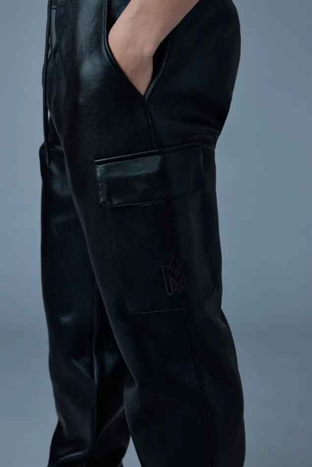 Pants and Shorts Men Mackage MARVINM Metallic Double Face Jersey Sweatpants Gold Pants and Shorts Men Mackage MARVINM Metallic Double Face Jersey Sweatpants Gold