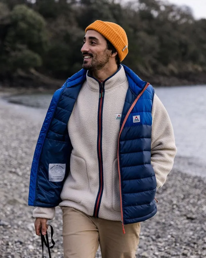Passenger Clothing Roamer Insulated Vest Rich Navycobalt Men Jackets