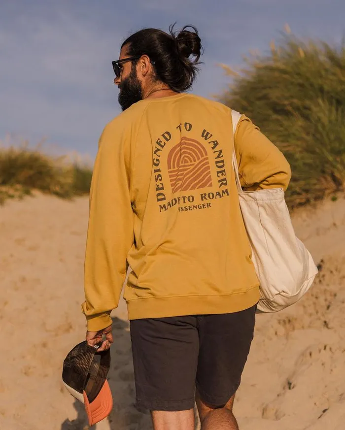 Passenger Clothing Sundown Recycled Cotton Sweatshirt Mustard Gold Men Hoodies and Sweatshirts Passenger Clothing Sundown Recycled Cotton Sweatshirt Mustard Gold Men Hoodies and Sweatshirts
