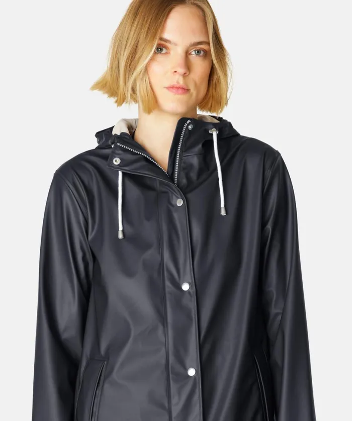 Short Rain Jacket 8211 Dark Indigo Rainwear Ilse Jacobsen Raincoats Short Rain Jacket 8211 Dark Indigo Rainwear Ilse Jacobsen Raincoats