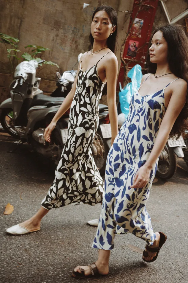Tatum Slip Dress Blue Women Chan Luu Dresses