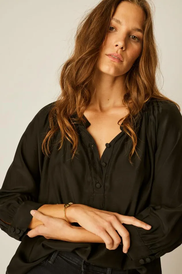 Tops Shop Natalie Martin REMY TOP Black Silk