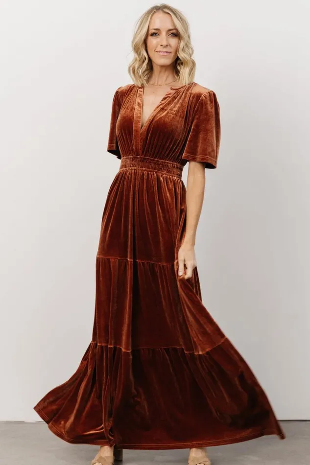 Women Artemis Velvet Maxi Dress Dark Spice Baltic Born The Guest Edit Women Artemis Velvet Maxi Dress Dark Spice Baltic Born The Guest Edit
