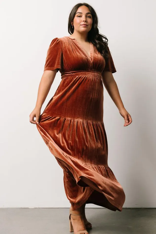 Women Artemis Velvet Maxi Dress Dark Spice Baltic Born The Guest Edit Women Artemis Velvet Maxi Dress Dark Spice Baltic Born The Guest Edit