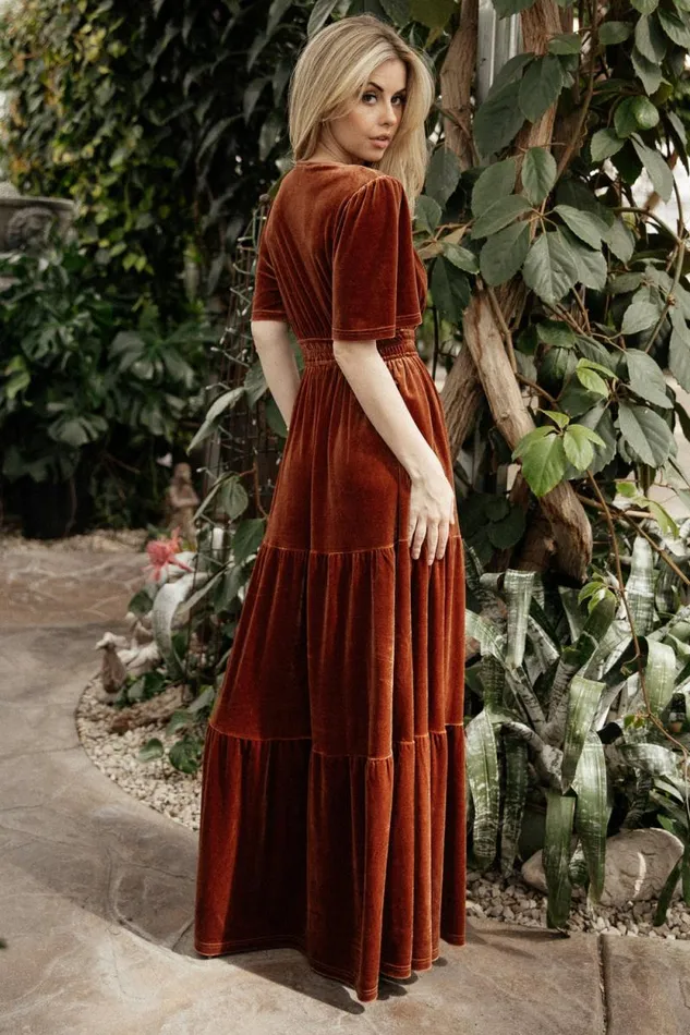 Women Artemis Velvet Maxi Dress Dark Spice Baltic Born The Guest Edit Women Artemis Velvet Maxi Dress Dark Spice Baltic Born The Guest Edit