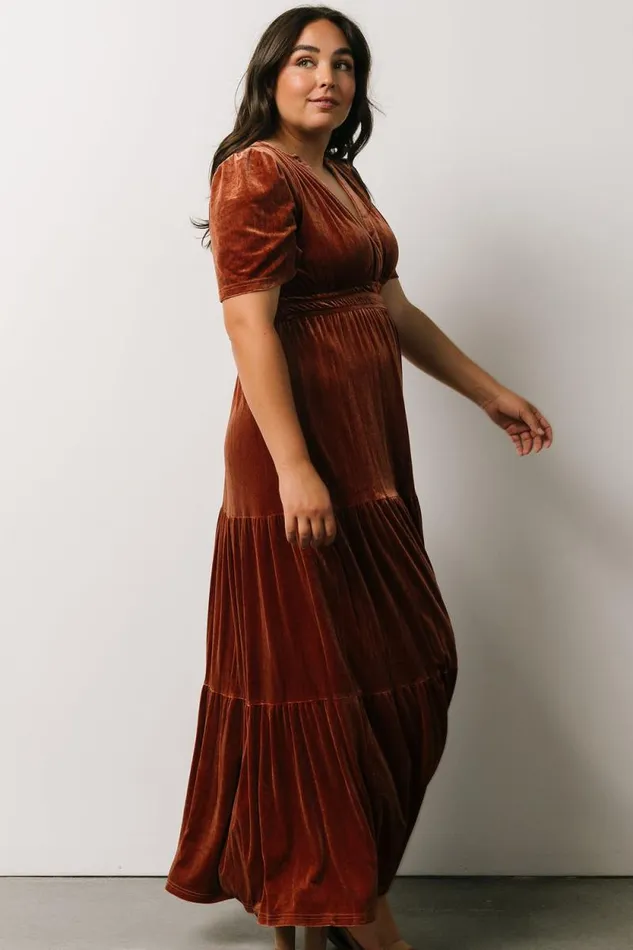 Women Artemis Velvet Maxi Dress Dark Spice Baltic Born The Guest Edit Women Artemis Velvet Maxi Dress Dark Spice Baltic Born The Guest Edit
