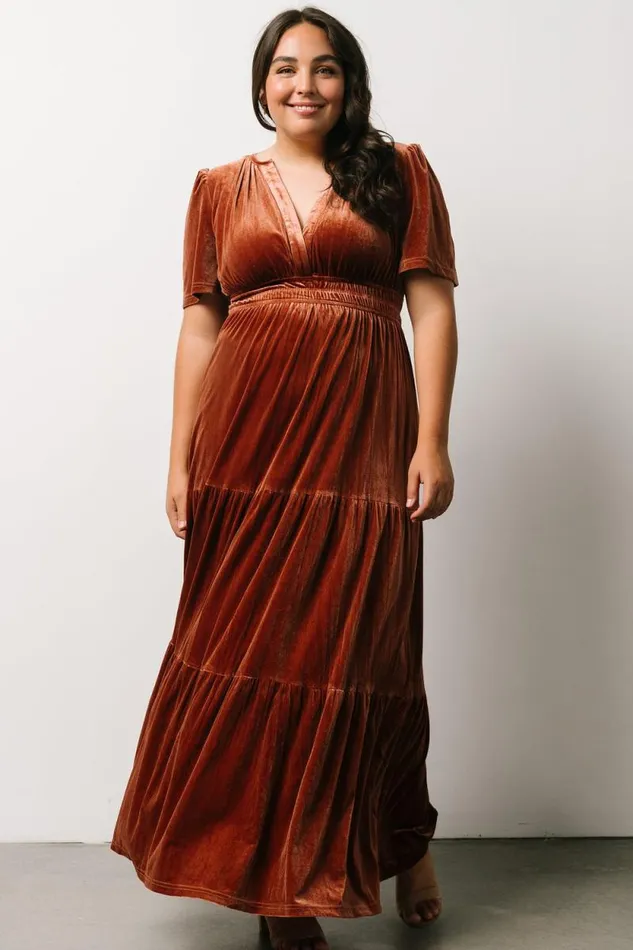 Women Artemis Velvet Maxi Dress Dark Spice Baltic Born The Guest Edit Women Artemis Velvet Maxi Dress Dark Spice Baltic Born The Guest Edit