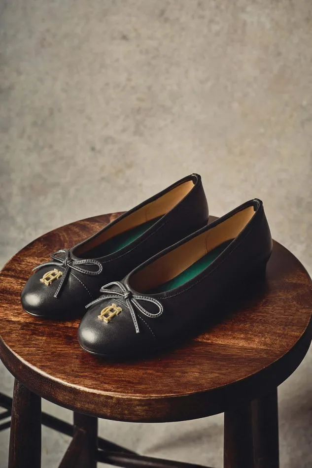 Women Ballet Shoe Black Holland Cooper Pumps