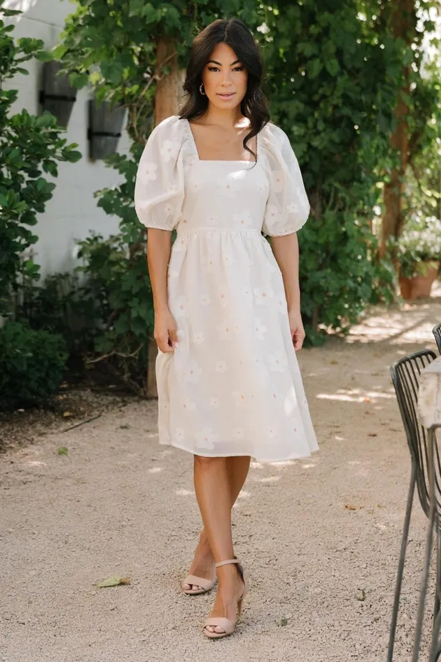 Women Daisy Short Dress Vintage Cream Floral Baltic Born Bump Friendly Women Daisy Short Dress Vintage Cream Floral Baltic Born Bump Friendly
