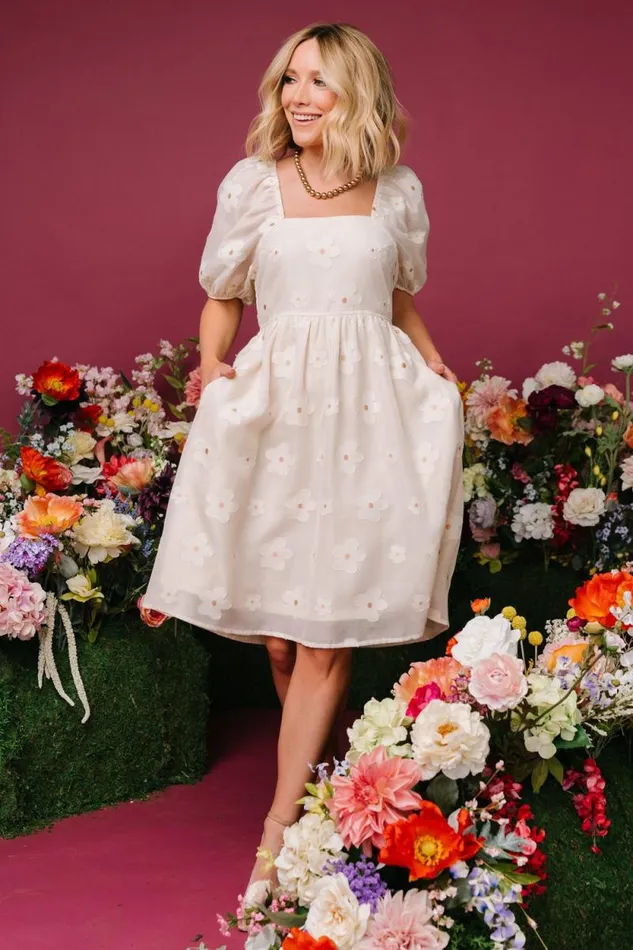 Women Daisy Short Dress Vintage Cream Floral Baltic Born Bump Friendly Women Daisy Short Dress Vintage Cream Floral Baltic Born Bump Friendly