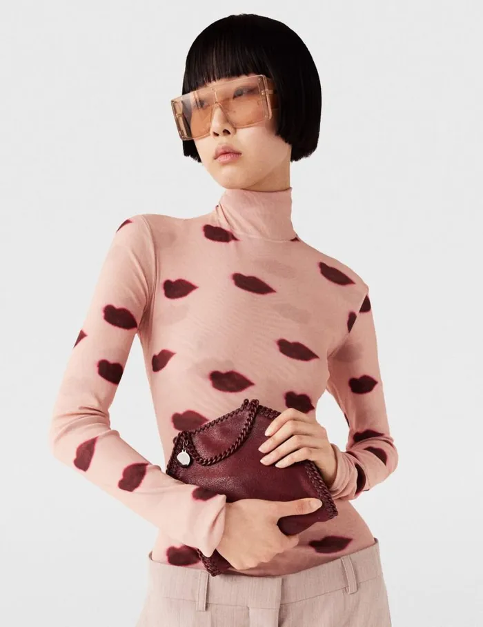 Women LongSleeve Lips Print Turtleneck Top Dusty Pink And Red Stella McCartney Shirts And Tops Women LongSleeve Lips Print Turtleneck Top Dusty Pink And Red Stella McCartney Shirts And Tops