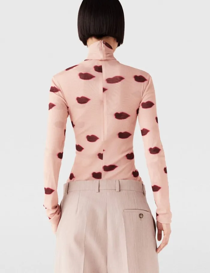 Women LongSleeve Lips Print Turtleneck Top Dusty Pink And Red Stella McCartney Shirts And Tops Women LongSleeve Lips Print Turtleneck Top Dusty Pink And Red Stella McCartney Shirts And Tops
