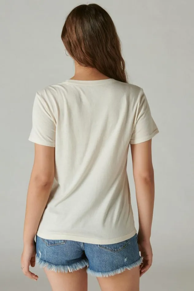 Women Lucky Brand Graphic Tees Queen Of Cocktails Classic Crew Whisper White