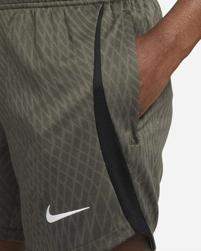 Women Nike All Clothing FC Barcelona Strike Sequoiablackwhite