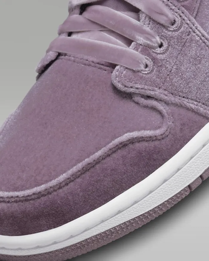 Women Nike All Shoes Air Jordan 1 Mid SE Purple Smokewhitepurple Smoke