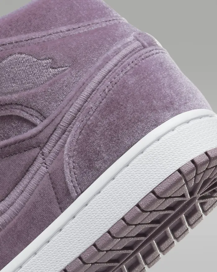 Women Nike All Shoes Air Jordan 1 Mid SE Purple Smokewhitepurple Smoke