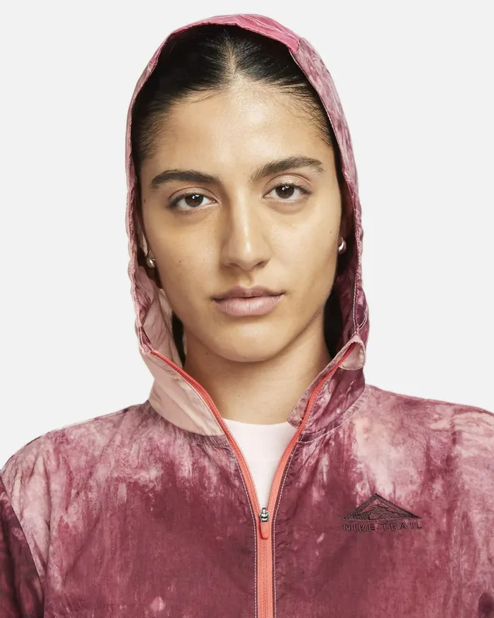 Women Nike Jackets Repel Ember Glowember Glowburgundy Crush