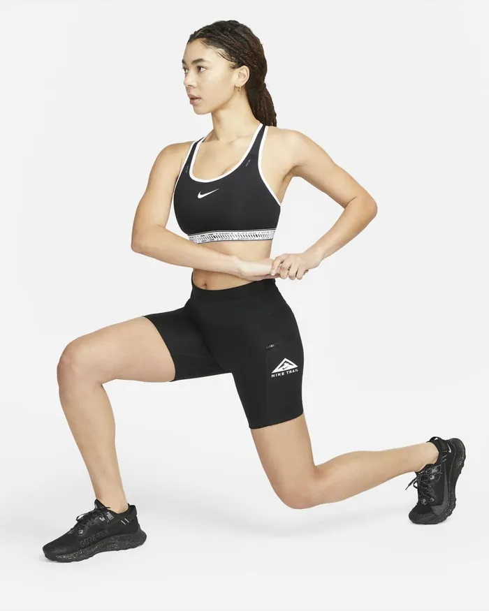 Women Nike Sports Bras Swoosh On The Run Blackwhiteblackwhite