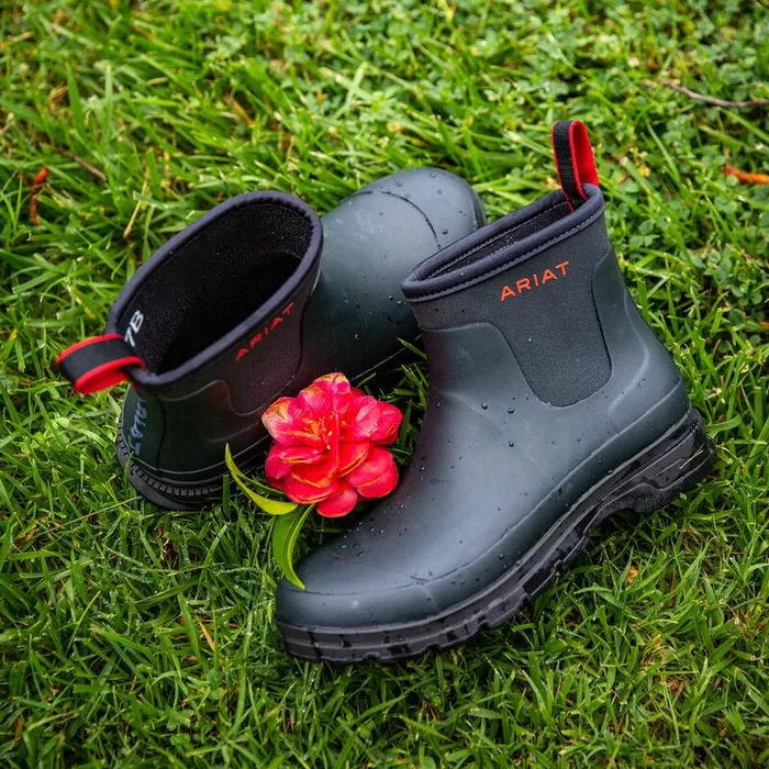 Women Rain Boots Ariat Kelmarsh Shortie Rubber Boot Navy Women Rain Boots Ariat Kelmarsh Shortie Rubber Boot Navy